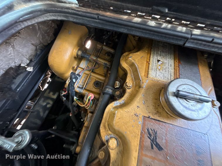 image for item ED4455 2003 Thomas Built Saf-T-Liner school bus