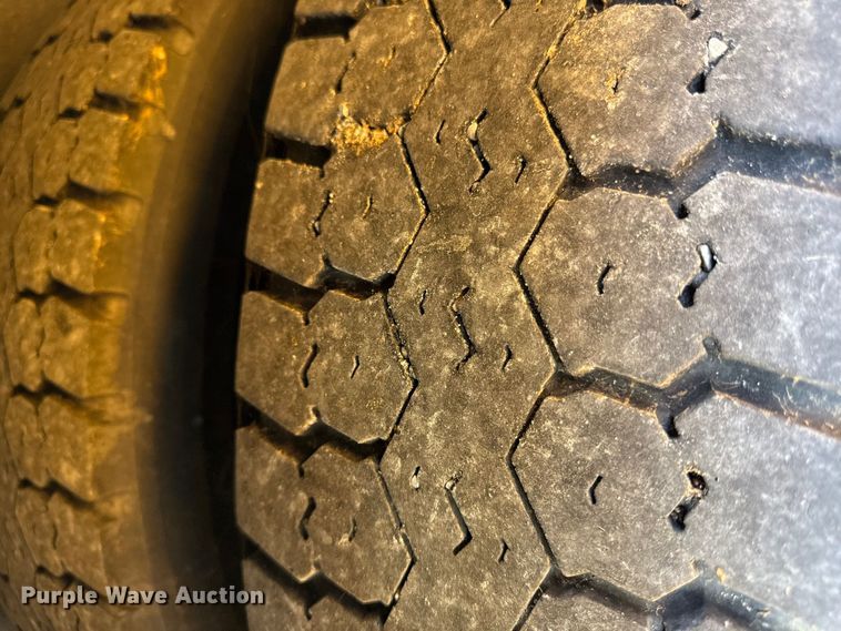 image for item ED4455 2003 Thomas Built Saf-T-Liner school bus