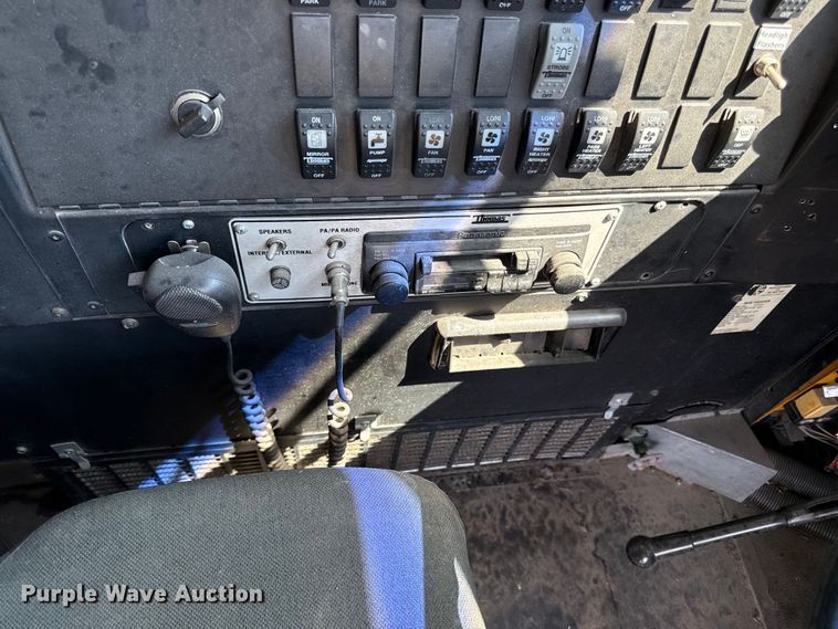 image for item ED4456 1997 International 3800 school bus