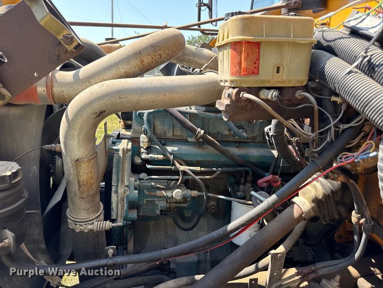 image for item ED4456 1997 International 3800 school bus