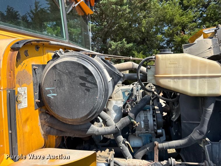 image for item ED4456 1997 International 3800 school bus