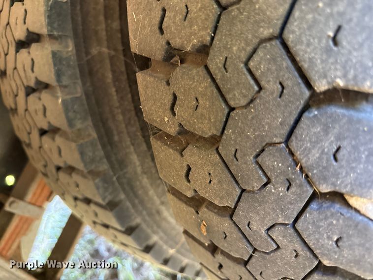 image for item ED4456 1997 International 3800 school bus