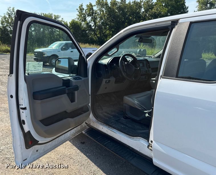 image for item ED4469 2015 Ford F150 SuperCab pickup truck