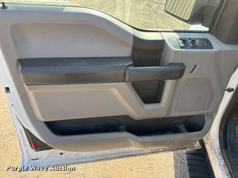 image for item ED4469 2015 Ford F150 SuperCab pickup truck