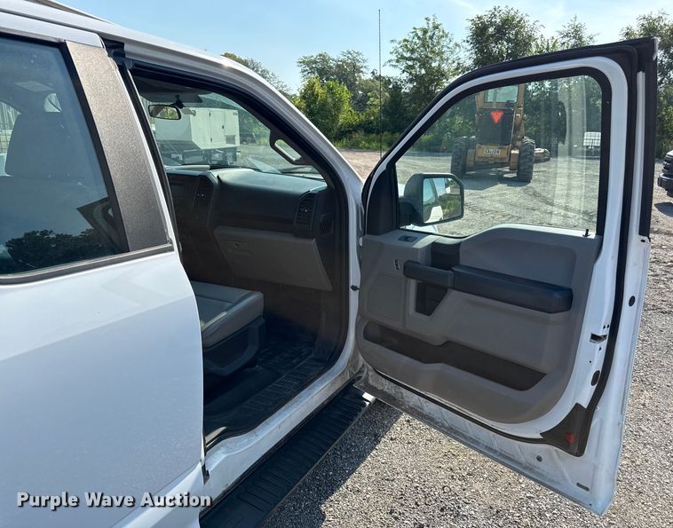 image for item ED4469 2015 Ford F150 SuperCab pickup truck