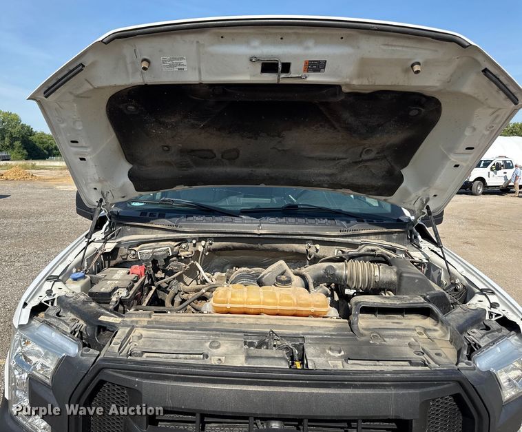 image for item ED4469 2015 Ford F150 SuperCab pickup truck