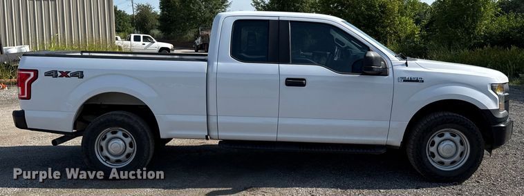 image for item ED4471 2015 Ford F150 XL SuperCab pickup truck