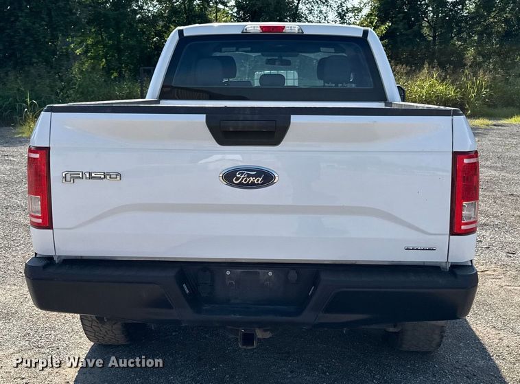 image for item ED4471 2015 Ford F150 XL SuperCab pickup truck