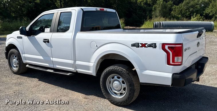 image for item ED4471 2015 Ford F150 XL SuperCab pickup truck