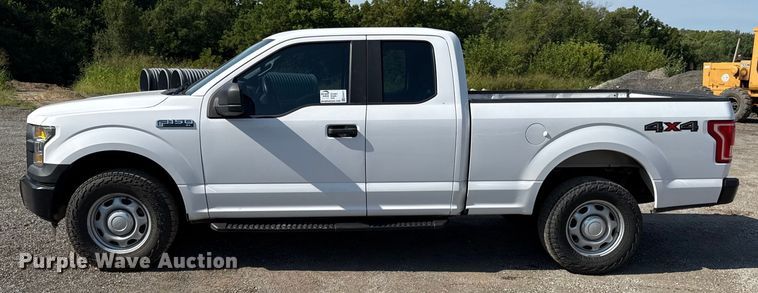 image for item ED4471 2015 Ford F150 XL SuperCab pickup truck