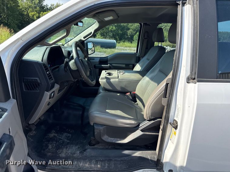 image for item ED4471 2015 Ford F150 XL SuperCab pickup truck