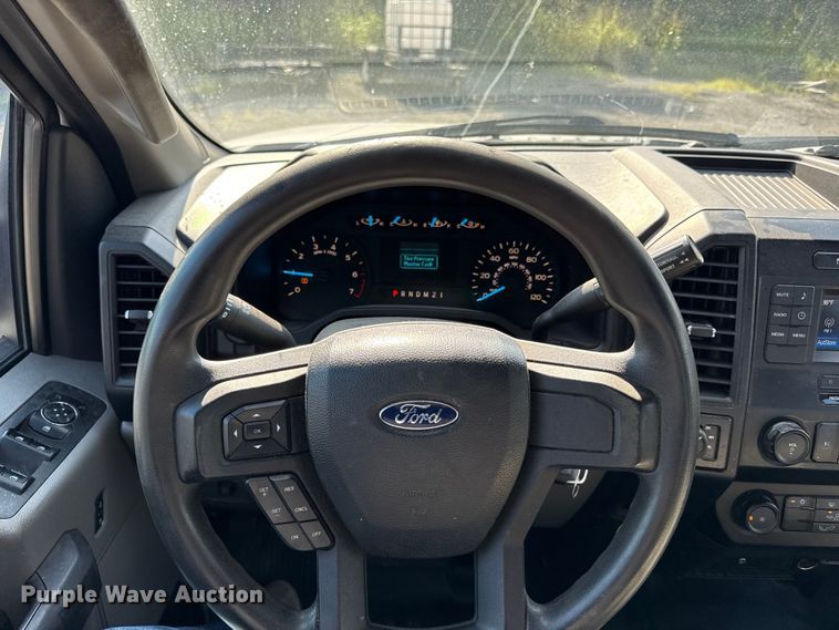 image for item ED4471 2015 Ford F150 XL SuperCab pickup truck