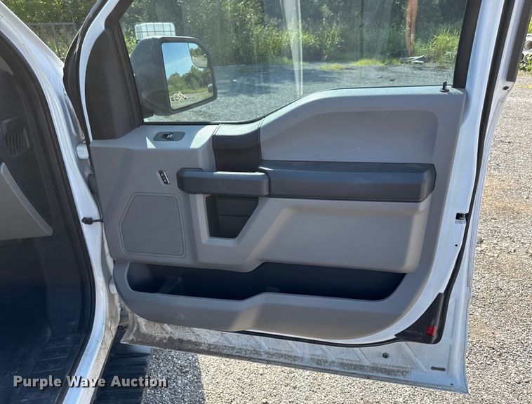 image for item ED4471 2015 Ford F150 XL SuperCab pickup truck