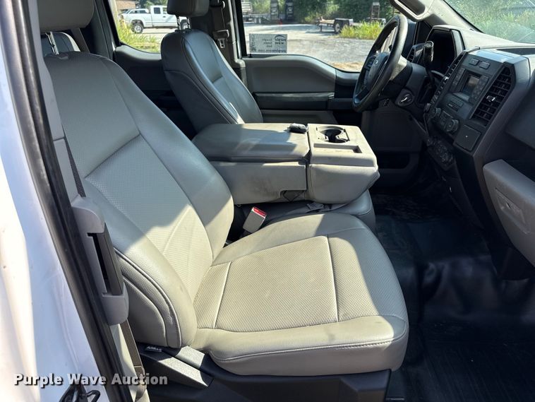 image for item ED4471 2015 Ford F150 XL SuperCab pickup truck