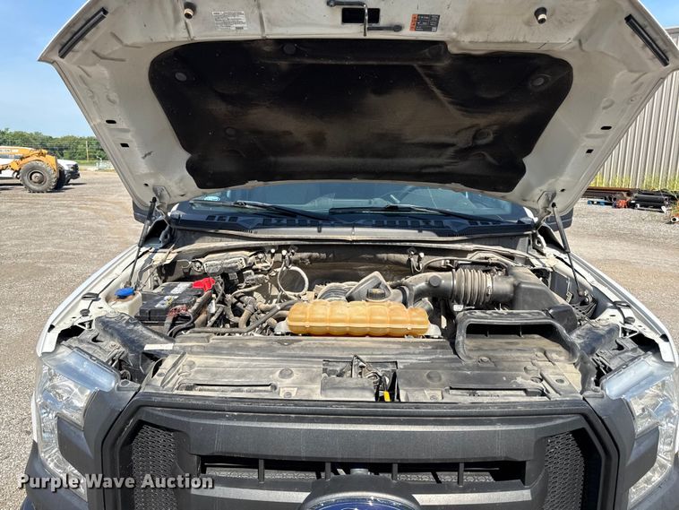 image for item ED4471 2015 Ford F150 XL SuperCab pickup truck