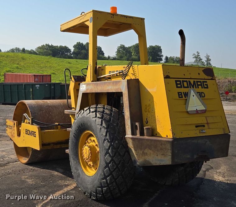 image for item EF1836 1987 Bomag BW213D single drum vibratory roller