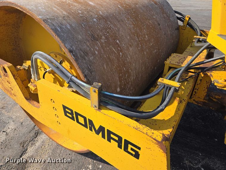 image for item EF1836 1987 Bomag BW213D single drum vibratory roller