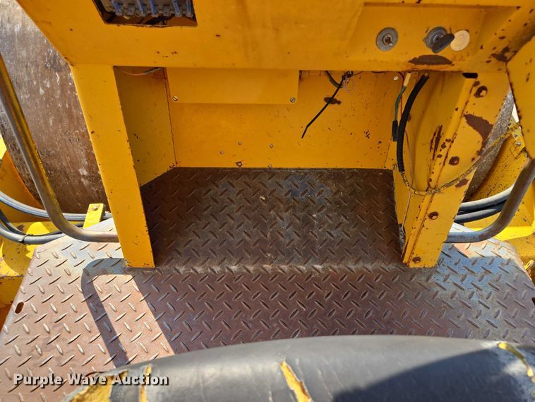 image for item EF1836 1987 Bomag BW213D single drum vibratory roller