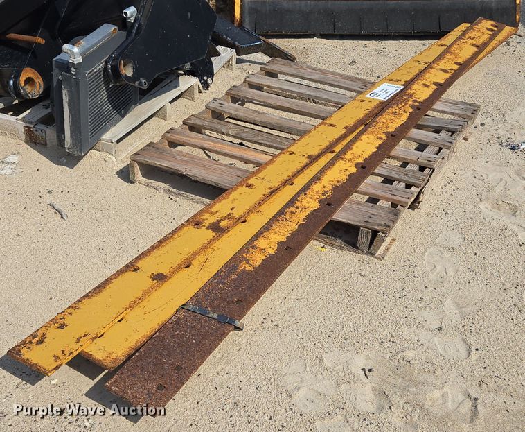 image for item EF1837 (3) cutting edges