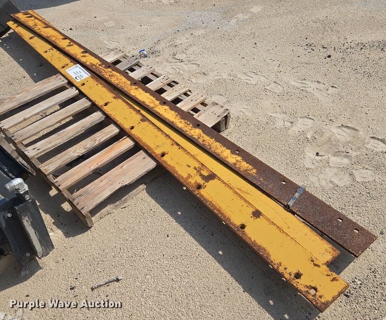 image for item EF1837 (3) cutting edges