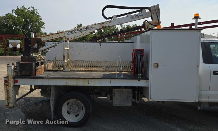 image for item EF1838 2017 Ford F550 utility / service truck