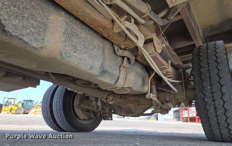 image for item EF1838 2017 Ford F550 utility / service truck