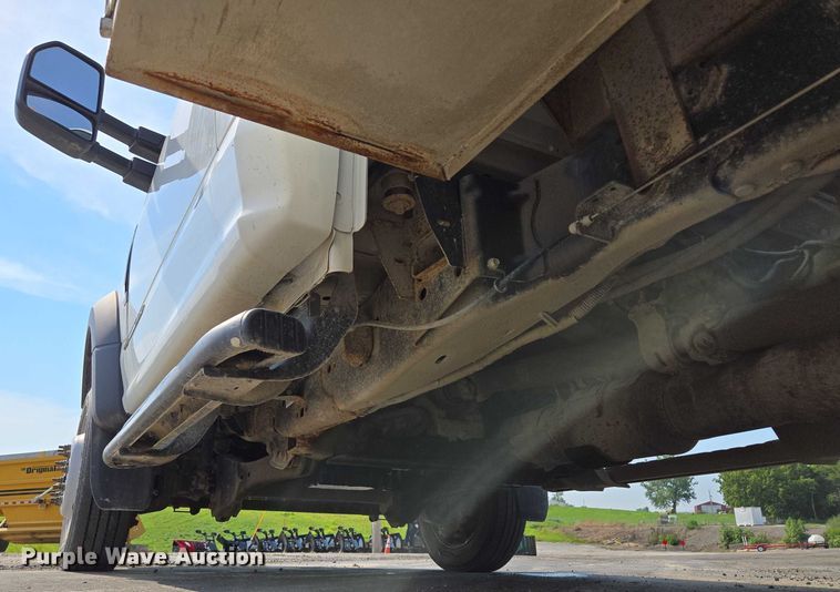 image for item EF1838 2017 Ford F550 utility / service truck