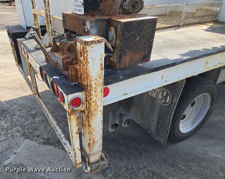 image for item EF1838 2017 Ford F550 utility / service truck