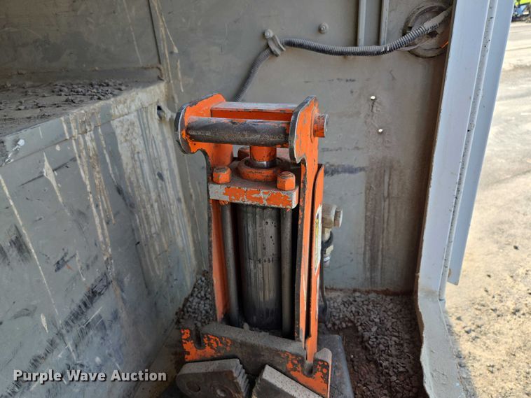 image for item EF1838 2017 Ford F550 utility / service truck