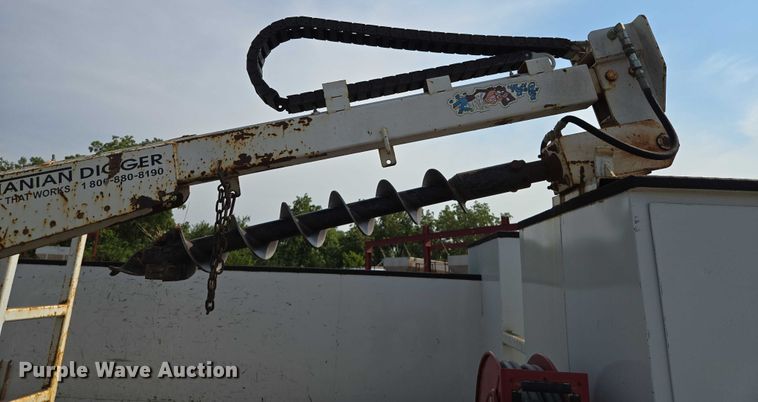 image for item EF1838 2017 Ford F550 utility / service truck