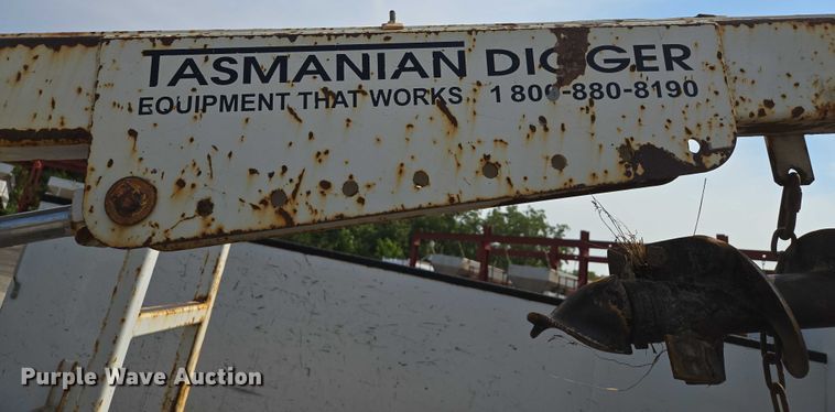 image for item EF1838 2017 Ford F550 utility / service truck