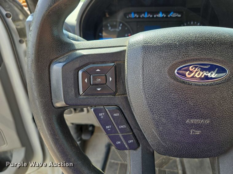 image for item EF1838 2017 Ford F550 utility / service truck