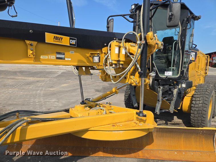 image for item EF1839 2018 Caterpillar 140M3 motor grader