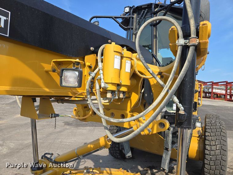 image for item EF1839 2018 Caterpillar 140M3 motor grader