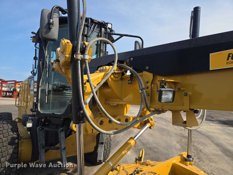 image for item EF1839 2018 Caterpillar 140M3 motor grader