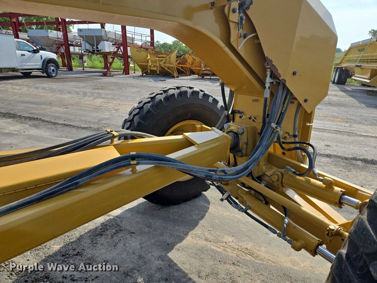 image for item EF1839 2018 Caterpillar 140M3 motor grader