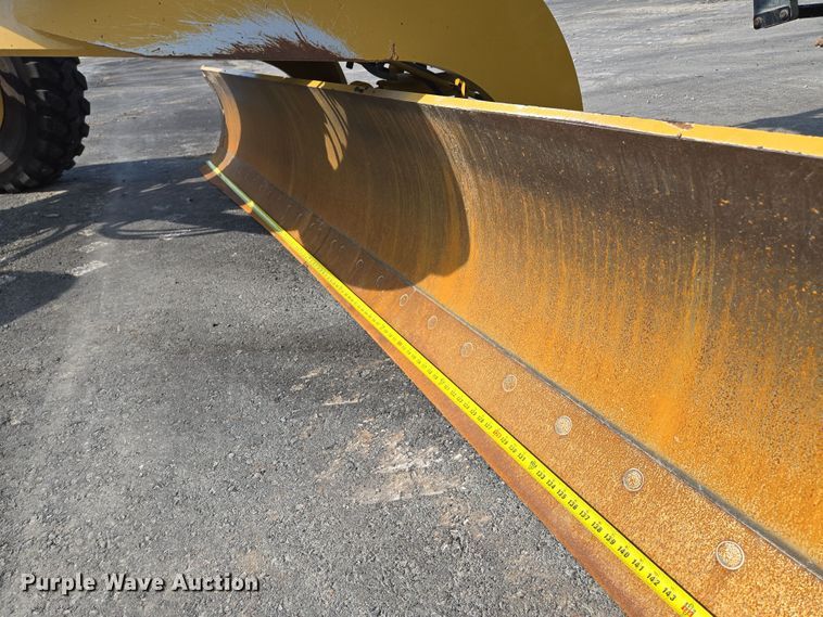 image for item EF1839 2018 Caterpillar 140M3 motor grader