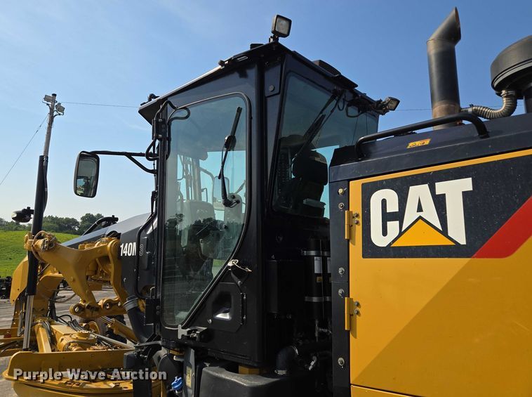 image for item EF1839 2018 Caterpillar 140M3 motor grader