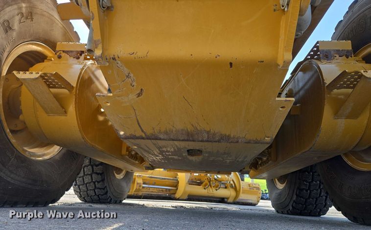 image for item EF1839 2018 Caterpillar 140M3 motor grader