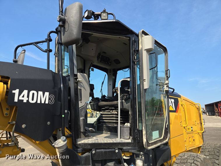 image for item EF1839 2018 Caterpillar 140M3 motor grader