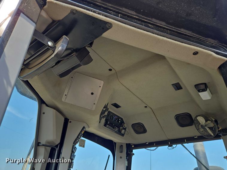 image for item EF1839 2018 Caterpillar 140M3 motor grader