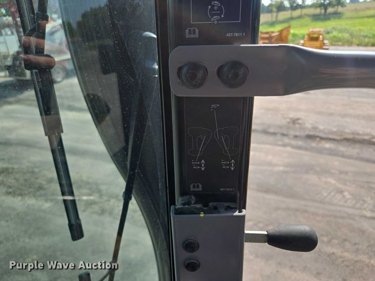 image for item EF1839 2018 Caterpillar 140M3 motor grader