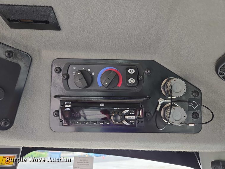 image for item EF1839 2018 Caterpillar 140M3 motor grader