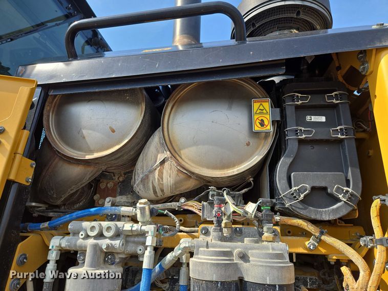 image for item EF1839 2018 Caterpillar 140M3 motor grader