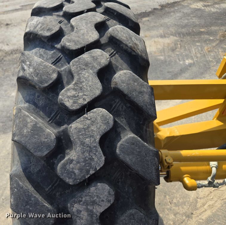 image for item EF1839 2018 Caterpillar 140M3 motor grader