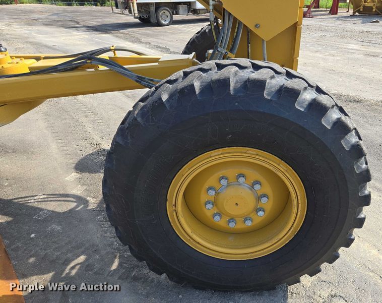 image for item EF1839 2018 Caterpillar 140M3 motor grader