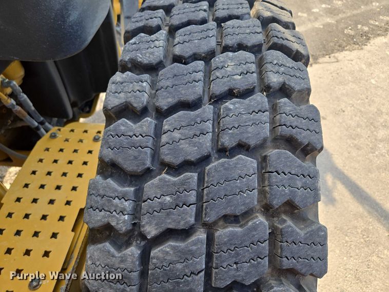 image for item EF1839 2018 Caterpillar 140M3 motor grader