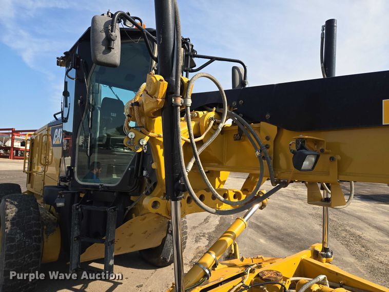 image for item EF1840 2018 Caterpillar 140M3 motor grader