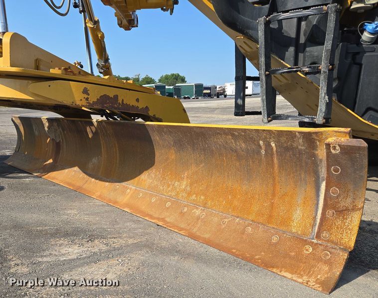 image for item EF1840 2018 Caterpillar 140M3 motor grader