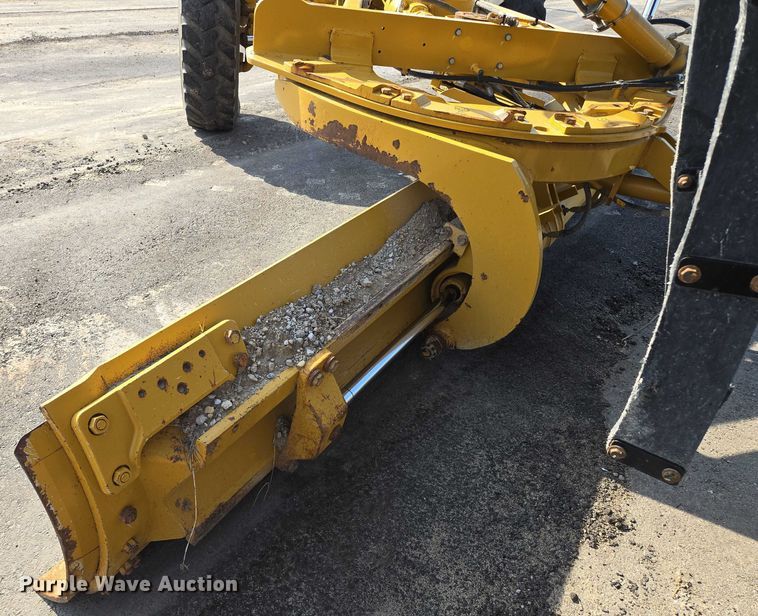 image for item EF1840 2018 Caterpillar 140M3 motor grader